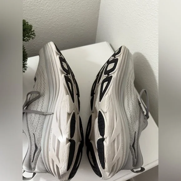 Hoka bondi 8 Light Gray Athletic Shoes - Picture 4 of 8